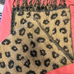 Abercrombie & Fitch Blanket Scarf